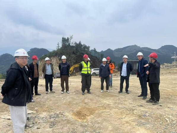 eb8a3836b711d4e8cb86eb53047efe77